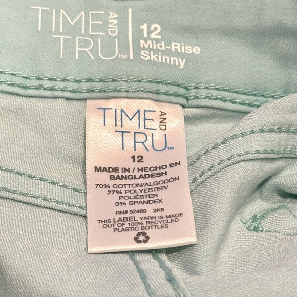 Time and Tru Size 12 Cropped Skinny Fit Cutoff Mint Green Mid-Rise Jeans - Picture 5 of 5